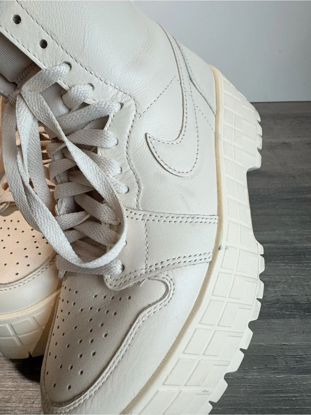 Nike Air Jordan 1 Brooklyn High Guava Ice Womens 7
